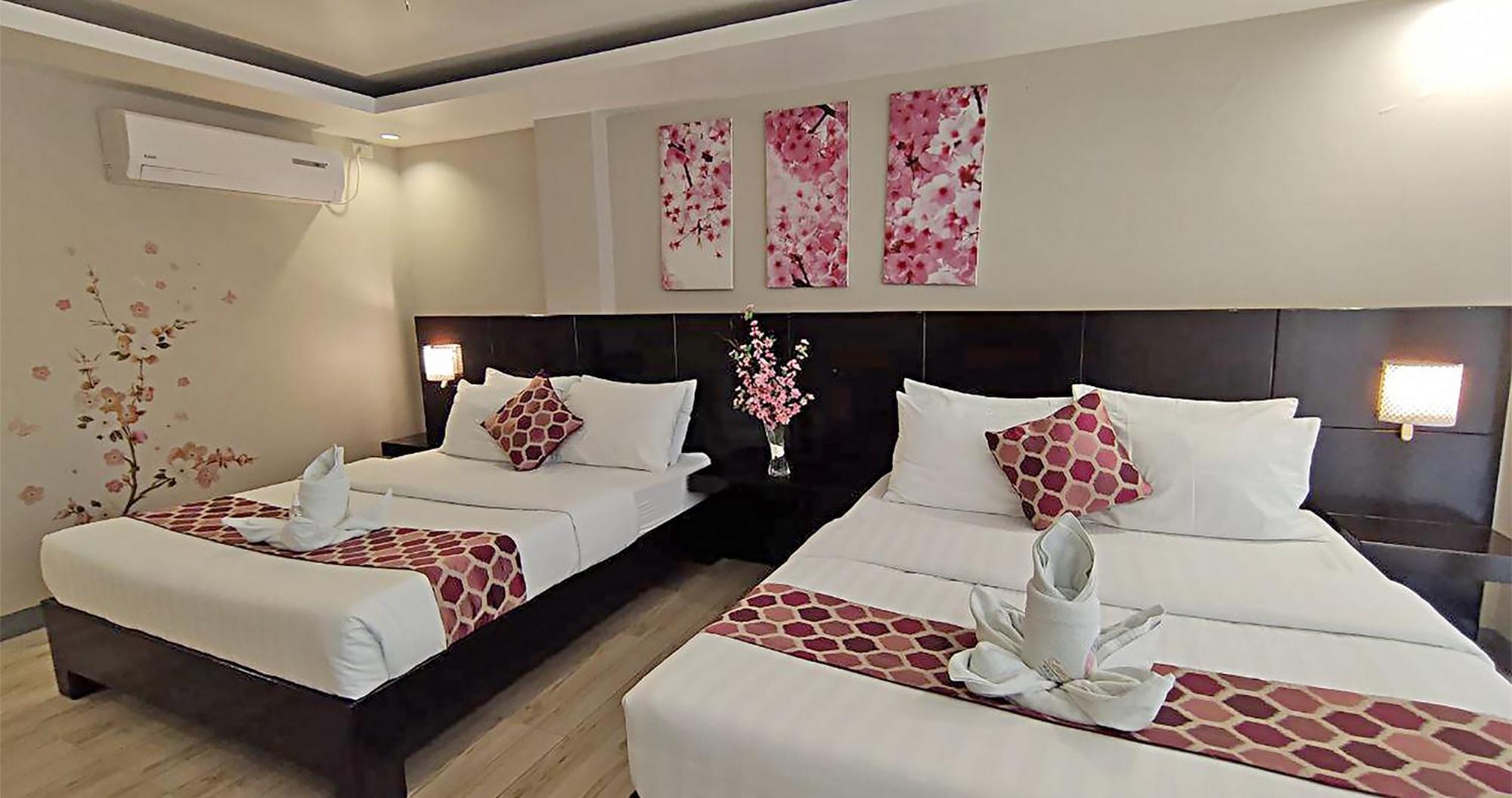 Casa Almarenzo Bed & Breakfast Bolinao Exterior photo