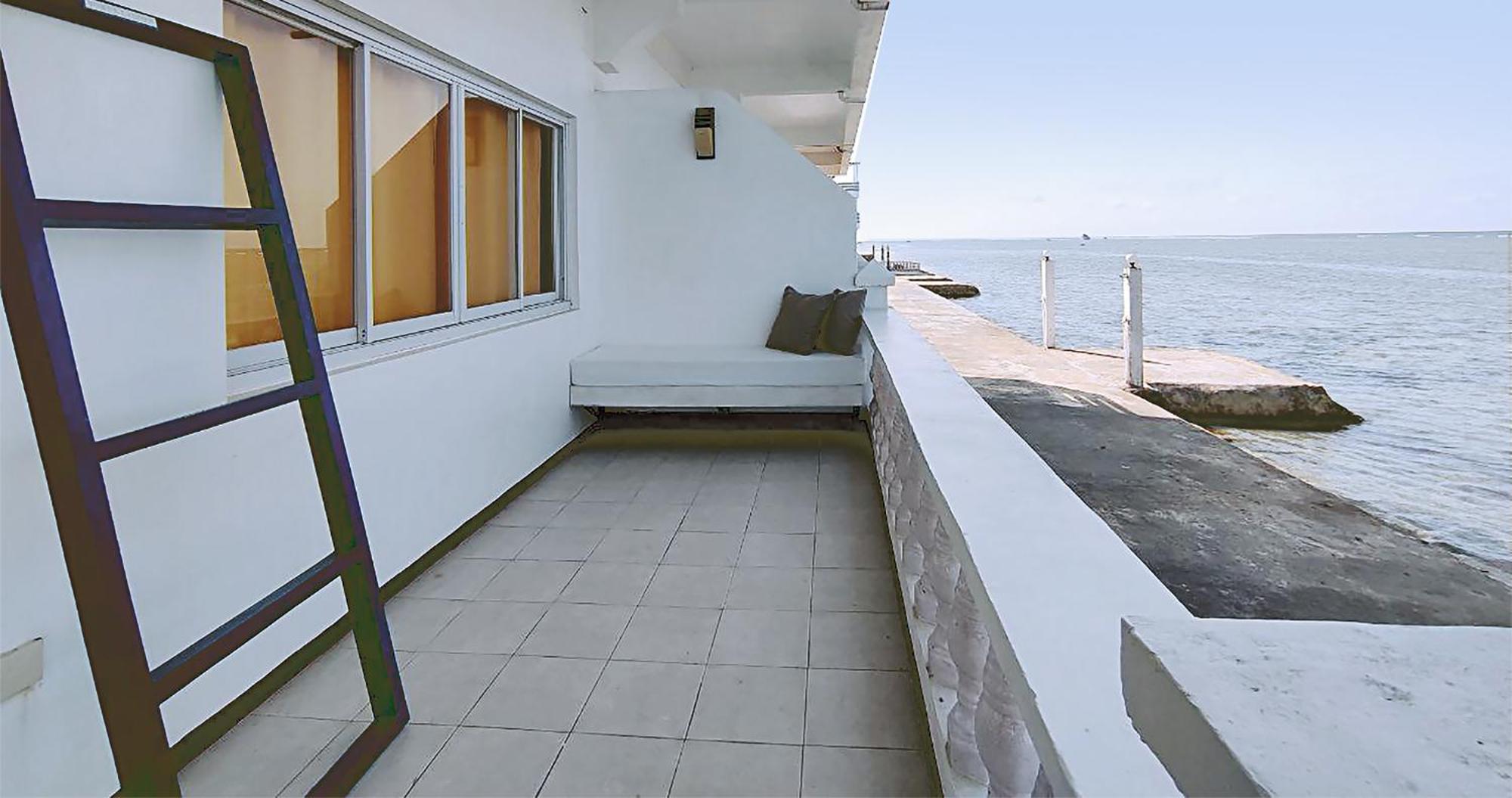 Casa Almarenzo Bed & Breakfast Bolinao Exterior photo