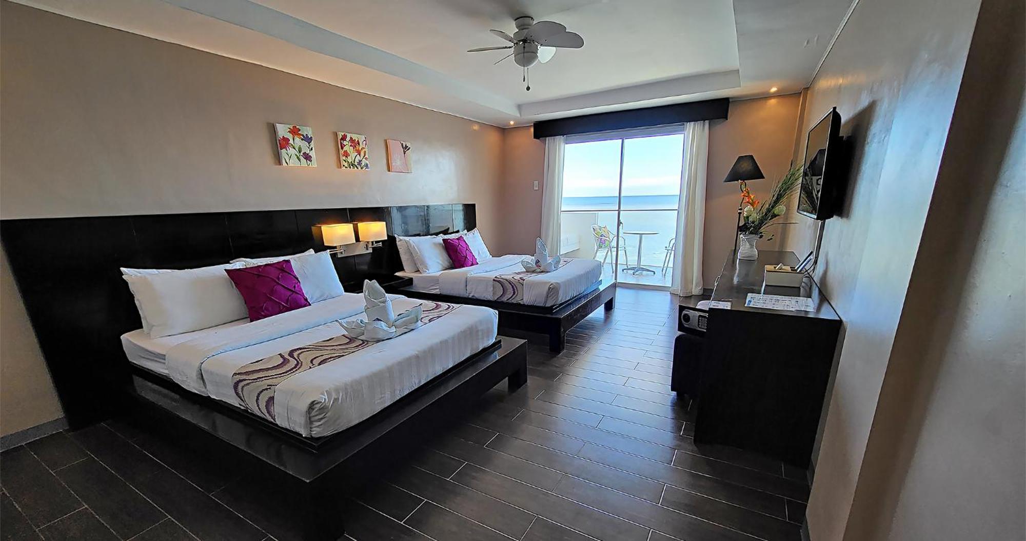 Casa Almarenzo Bed & Breakfast Bolinao Exterior photo