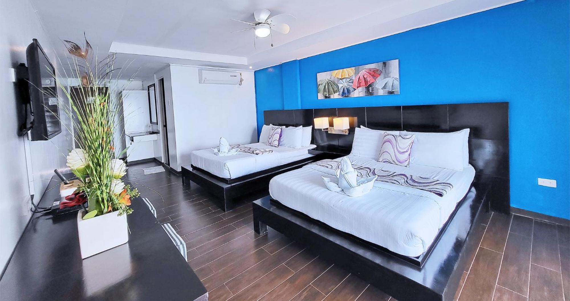 Casa Almarenzo Bed & Breakfast Bolinao Exterior photo