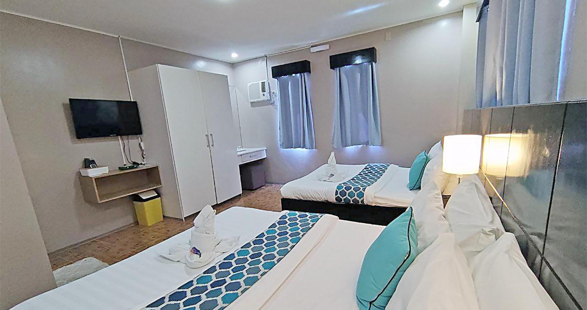 Casa Almarenzo Bed & Breakfast Bolinao Exterior photo